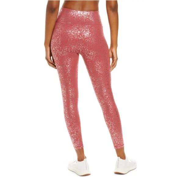 💕SWEATY BETTY💕 Goddess 7/8 Workout Leggings ~ Red Terrazzo Foil Print L NWT - Picture 3 of 16